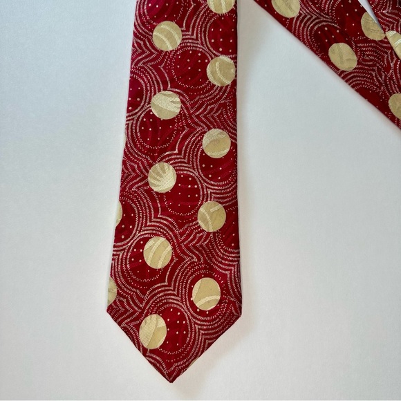 Vintage Christian Dior Italian Silk Red Polka Dot Classic Tie, 3.5” - Picture 5 of 6
